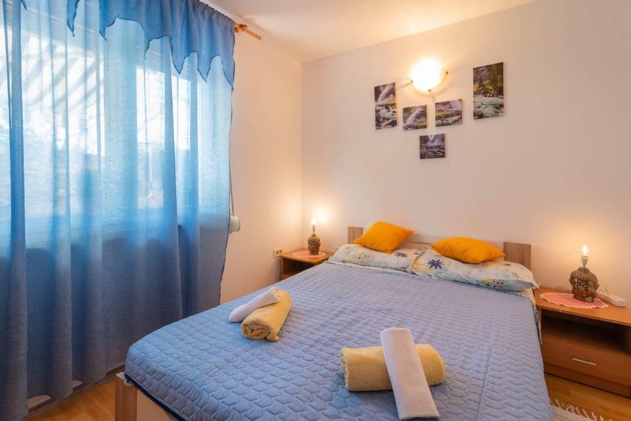 Nostress Apartment Pula Exterior foto