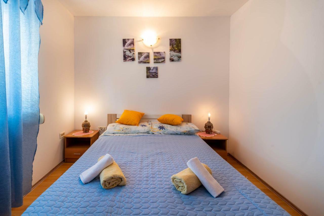 Nostress Apartment Pula Exterior foto